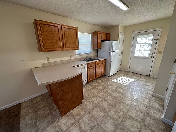 4th image of 801A Jessica Ln