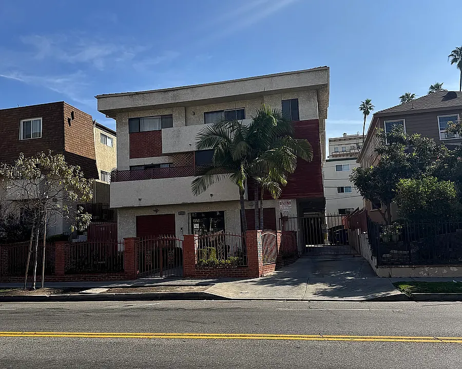 142 Normandie Apartments