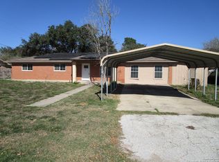 1212 W GOODWIN ST, Pleasanton, TX 78064