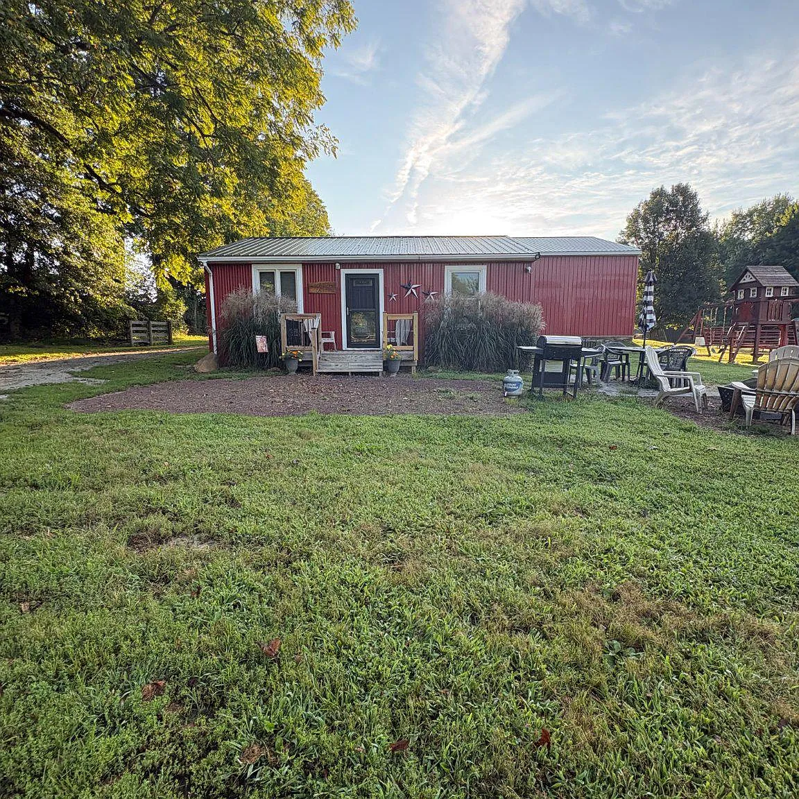 2 bed, 1.0 bath, 750 sqft, $4,250 — Photo 1