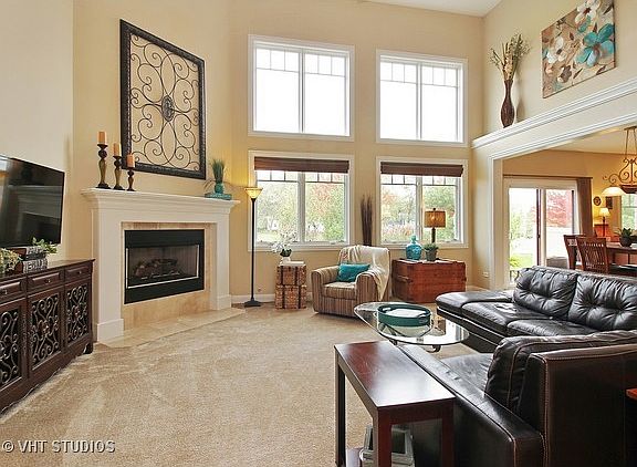 2nd image of 9362 W Arrowhead Cir