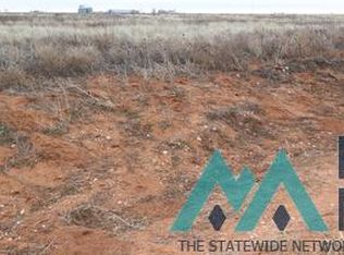 2125 Curry Rd #11, Clovis, NM 88101