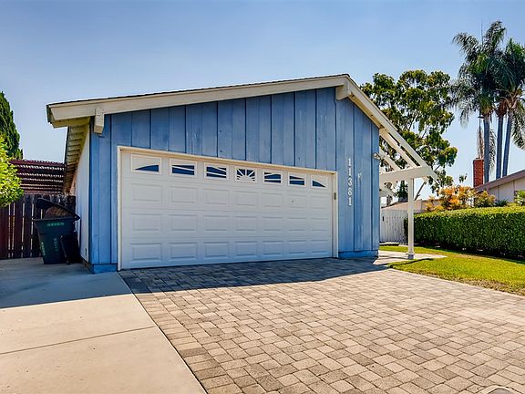 3rd image of 11381 Alberni Ct