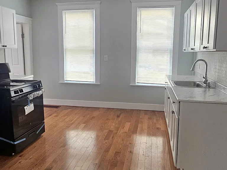 185 Winthrop Ave #A — Photo 3