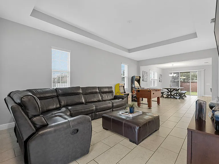 206 Aberdeen St — Photo 3