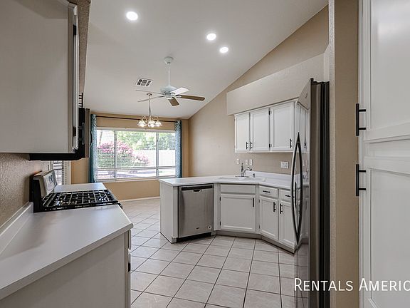 4th image of 8922 W Kimberly Way