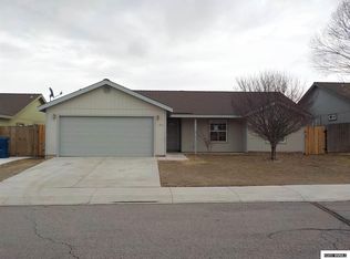 196 Rosecrest Dr, Fernley, NV