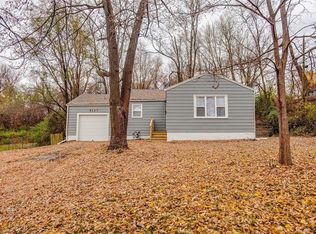 8607 E 32nd St, Kansas City, MO 64129