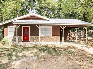 2435 Hubbard St, Paris, TX 75460