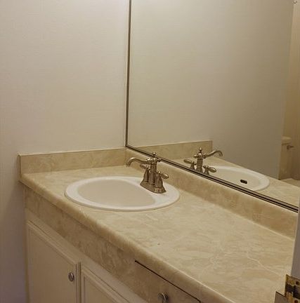 4th image of 113 N Montague Ave APT 4