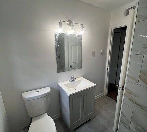 4th image of 1263 Laudeen Dr APT 2