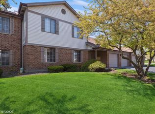 4130 Mallard Dr #5, Arlington Heights, IL 60004