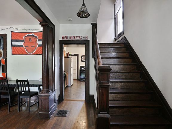 5th image of 1619 Summit St