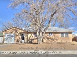 2908 Aliso Dr NE, Albuquerque, NM 87110