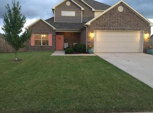 SW Limestone Ave, BENTONVILLE, AR 72712