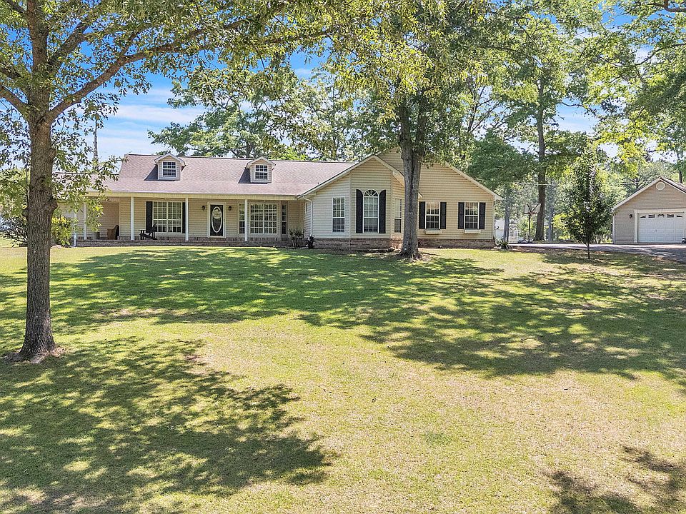1st image of 60 Bogey Ln