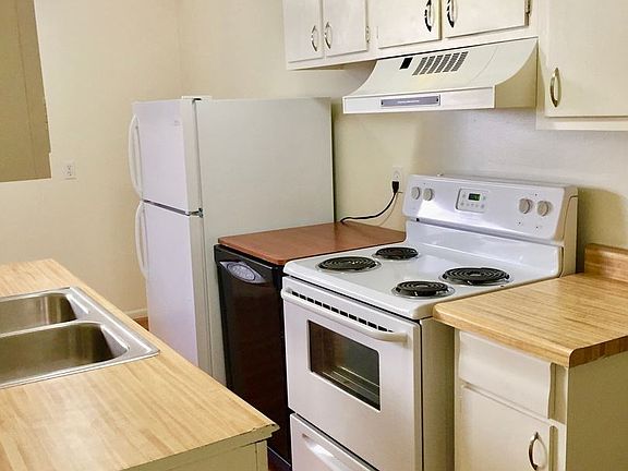 4th image of 1059 E 600 S APT 36