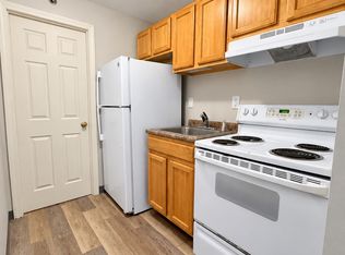 49 Harbor Ave APT 10, Nashua, NH 03060