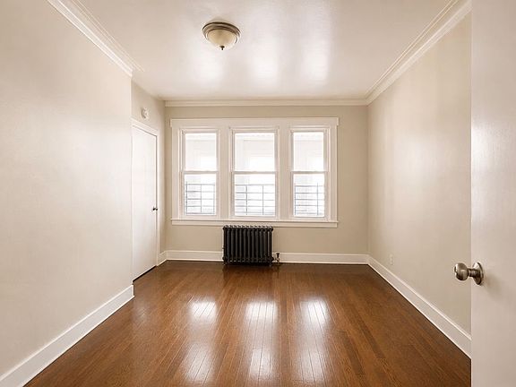 3rd image of 86 Willoughby St #1A