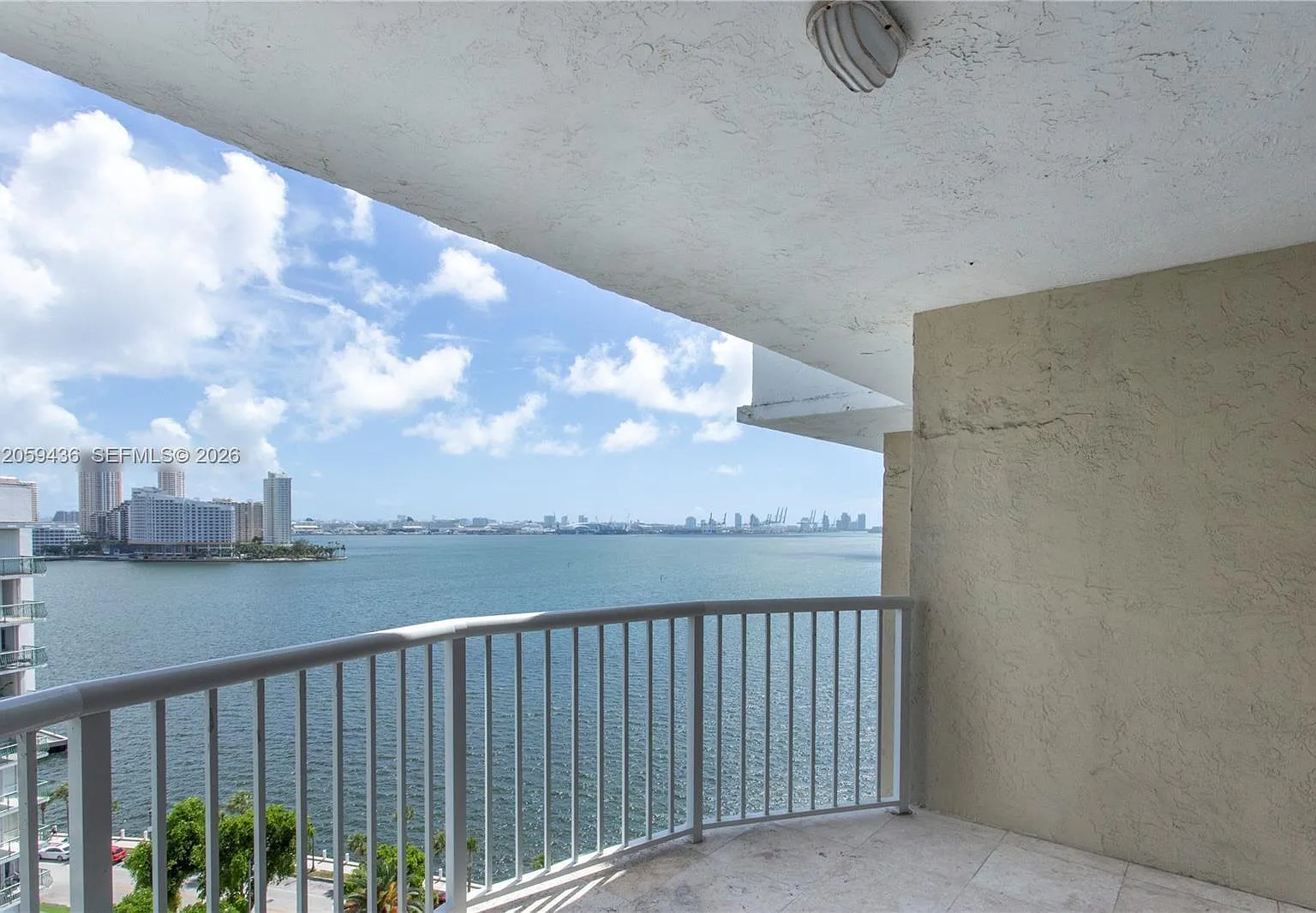 Bayshore Place Condo — Photo 3