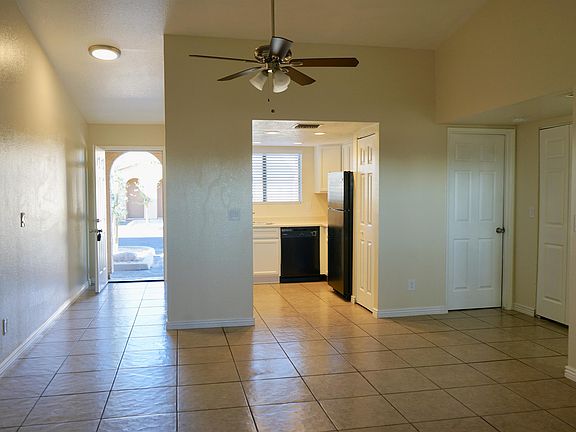 2nd image of 3027 E Grandview Road Phoenix Az #D