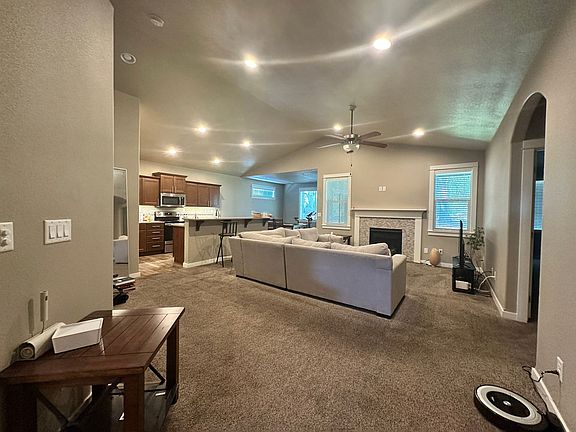 5th image of 2261 Bloom Ln NW
