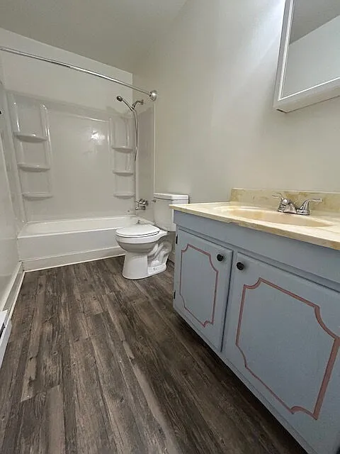 2 bed, 1.5 bath, 1008 sqft, $1,295 — Photo 4