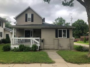 706 E Market St, Nappanee, IN 46550