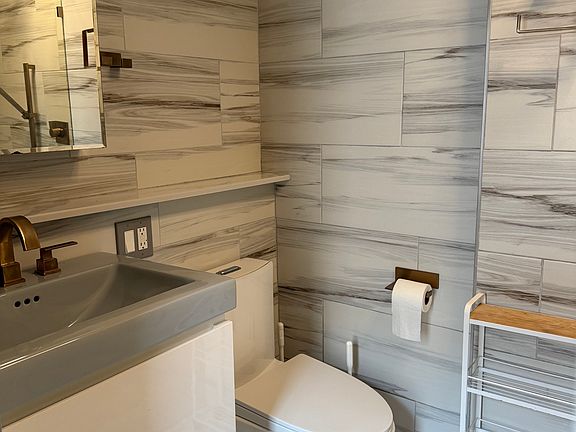 5th image of 104 Pearl St #2