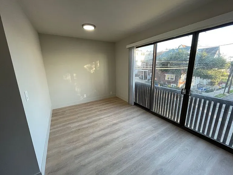 2330 Warring St #131 — Photo 3