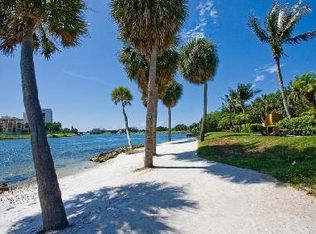 740 Sanctuary Cove Dr, West Palm Beach, FL 33410