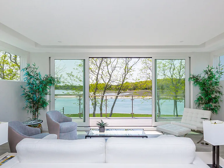 308 Towd Point Rd — Photo 9