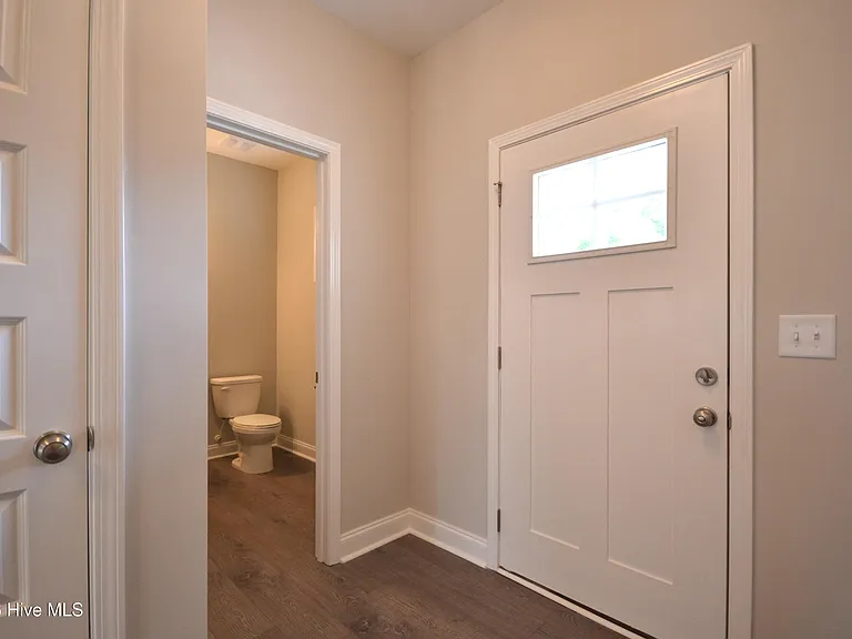388 Atwood Dr — Photo 8