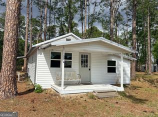 374 Patterson St, Baxley, GA 31513