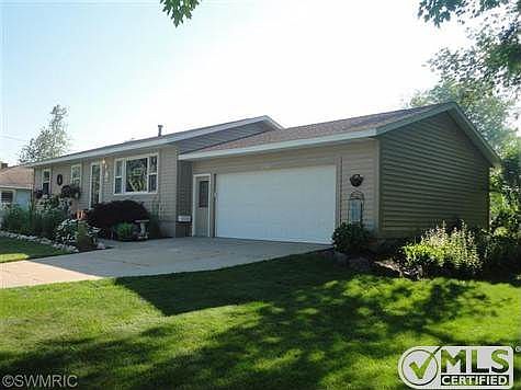 3rd image of 5311 Hillview Dr