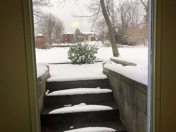 3rd image of 4238 Lafayette Ct