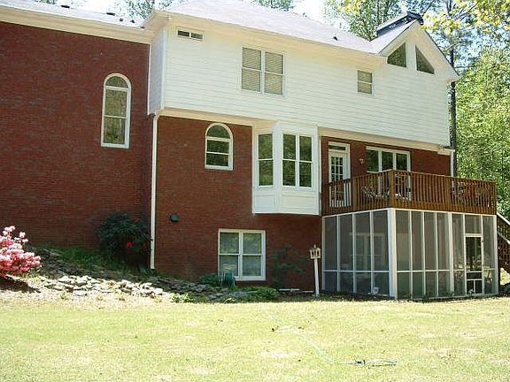 2nd image of 115 Wisteria Dr