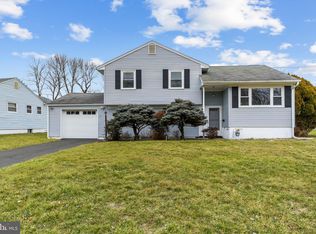 11 Sherbrooke Rd, Ewing, NJ 08638