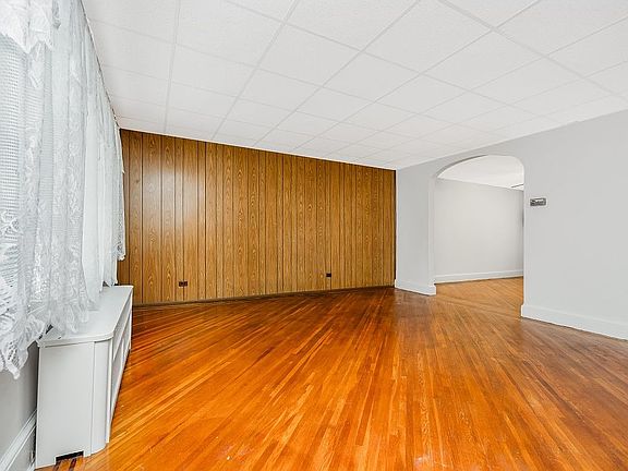 3rd image of 64-45 79th St