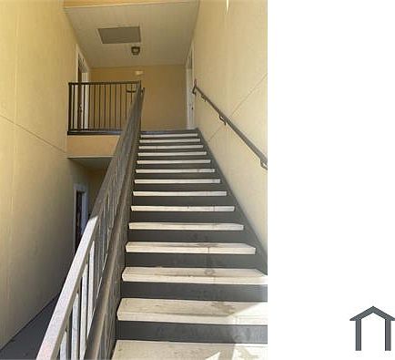 3rd image of 6965 Ortega Woods Dr Unit 9