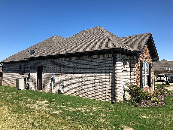 4th image of 1815 Pecan Creek Dr