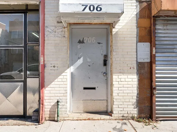 706 7th Street image 3 of 38