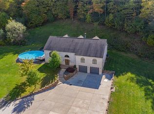 136 Zion Dr, Apollo, PA 15613