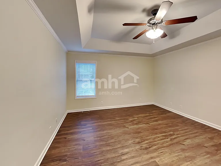 720 Haynes Dr — Photo 10
