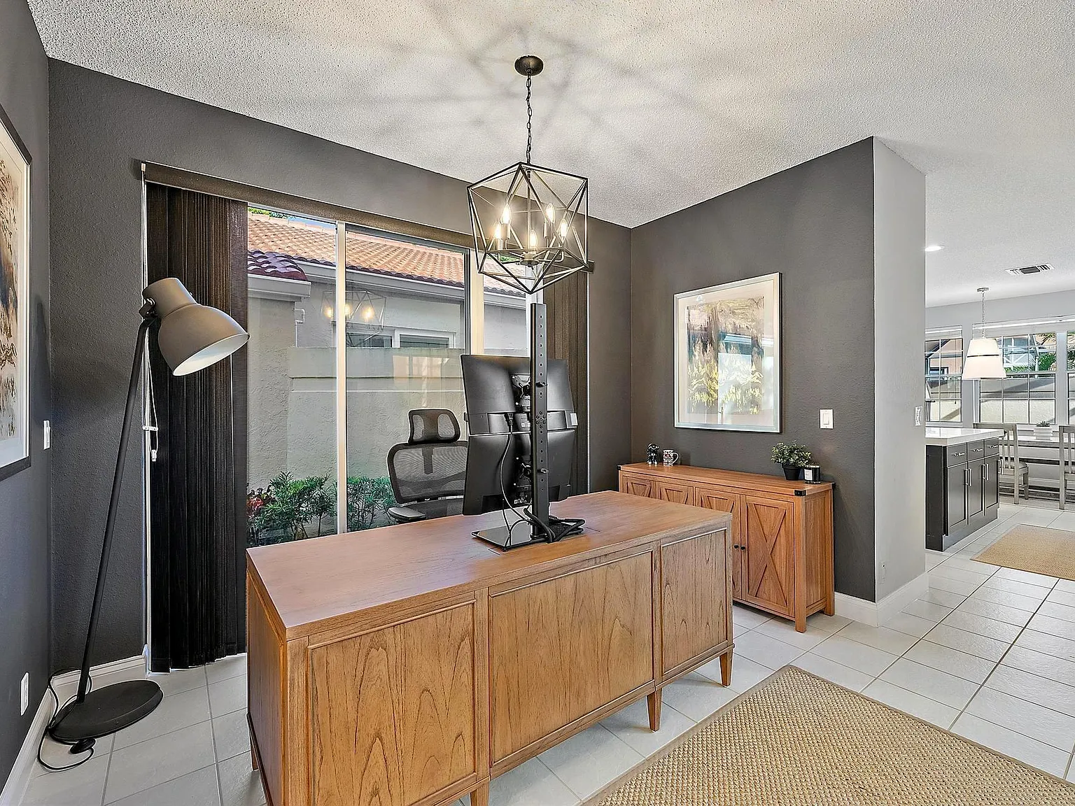3 bed, 2.5 bath, 2093 sqft, $6,500 — Photo 4