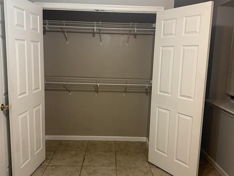 374 Sip Ave #1 — Photo 7