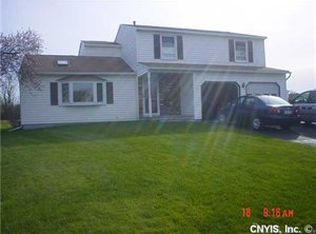 4078 Sweet Gum Ln, Liverpool, NY 13090