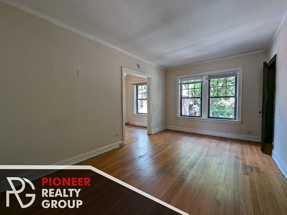 1st image of 1101 W Wellington Ave APT 1-2950