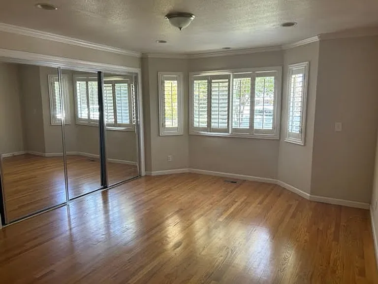 1204 Redcliff Dr — Photo 28