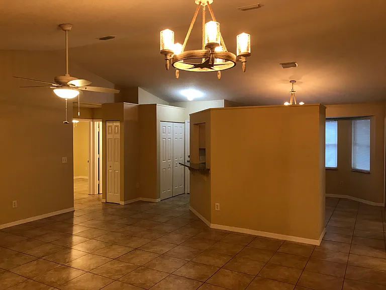 750 18th Pl SW — Photo 11